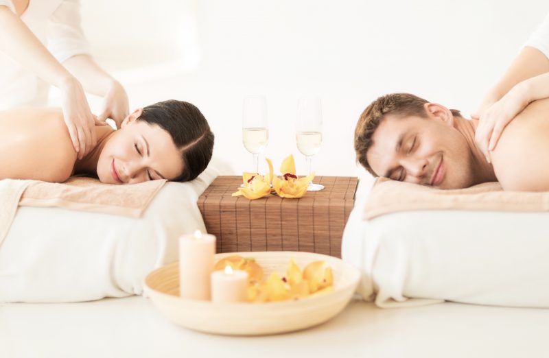 couples massage with candles